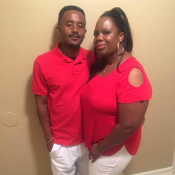 Meet your Posher, Amanda - Picture 1 of 1